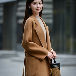 2024秋冬季新款女短款双面呢羊毛大衣气质显高百搭图片