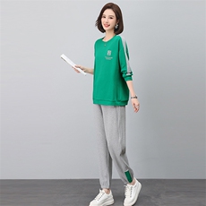 时尚休闲女装套装秋季新款宽松显瘦运动服舒适百搭两件套，女装套装/套裙，悦见她