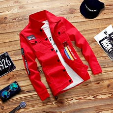 红色