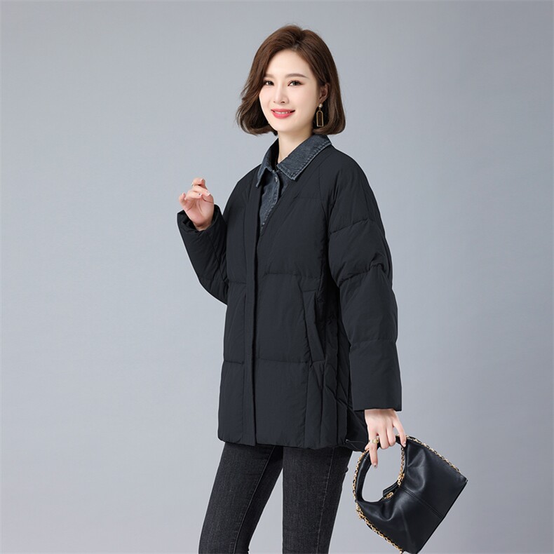 现货2022冬季新款时尚简约韩版休闲牛仔拼接羽绒服,女装羽绒服,深水步