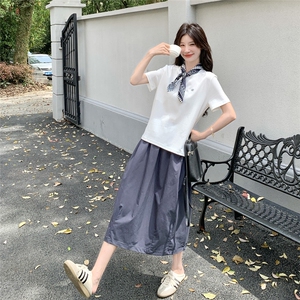 文艺风氛围感休闲白色t恤套装裙女夏新款温柔甜美半身裙两件套图片