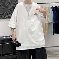 白色