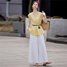 2025年夏季圆领简约上衣+白色阔腿裤两件套配腰带女，女装套装/套裙，微微衣阁