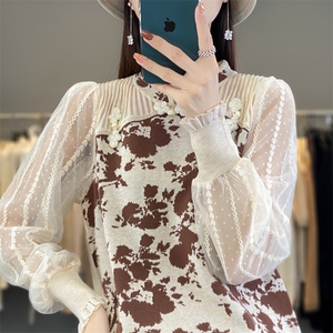时尚优雅女士羊毛衫 精致蕾丝拼接 舒适保暖 修身显瘦图片