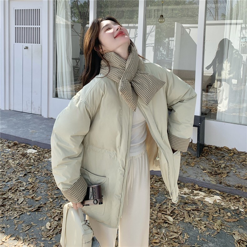 浅绿色格纹围巾羽绒服女2025冬季新款韩系设计感90白鸭绒保暖外套,女装羽绒服,2D014