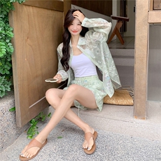 浅绿色提花防晒衫套装女小个子2025夏新款轻薄防晒衬衣短裤两件套，女装套装/套裙，2B237