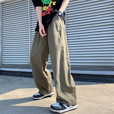 军绿色