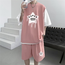 粉红色