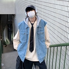 蓝色