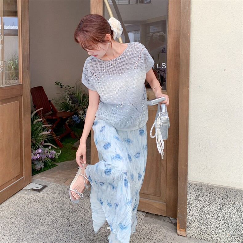 韩系小清新气质温柔风亮片镂空衫收腰碎花半身裙,女装套装/套裙,2C159