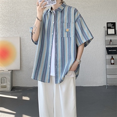 蓝色
