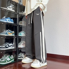 灰色