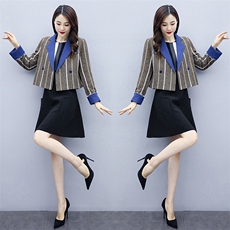 2021春秋款拼接翻领短款条纹短外套舒适百搭潮流显高淑女，女装短外套，悠米