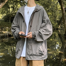 深灰色