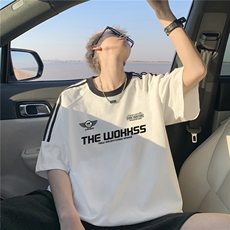 白色