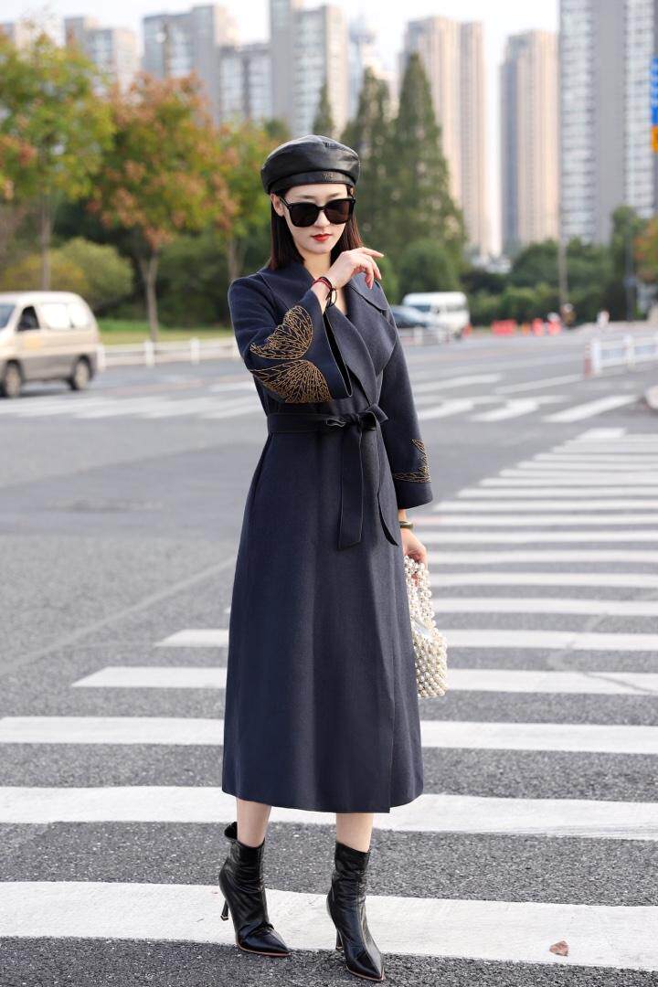 重工双面尼，只做有特色的大衣，其它，澳洛菲