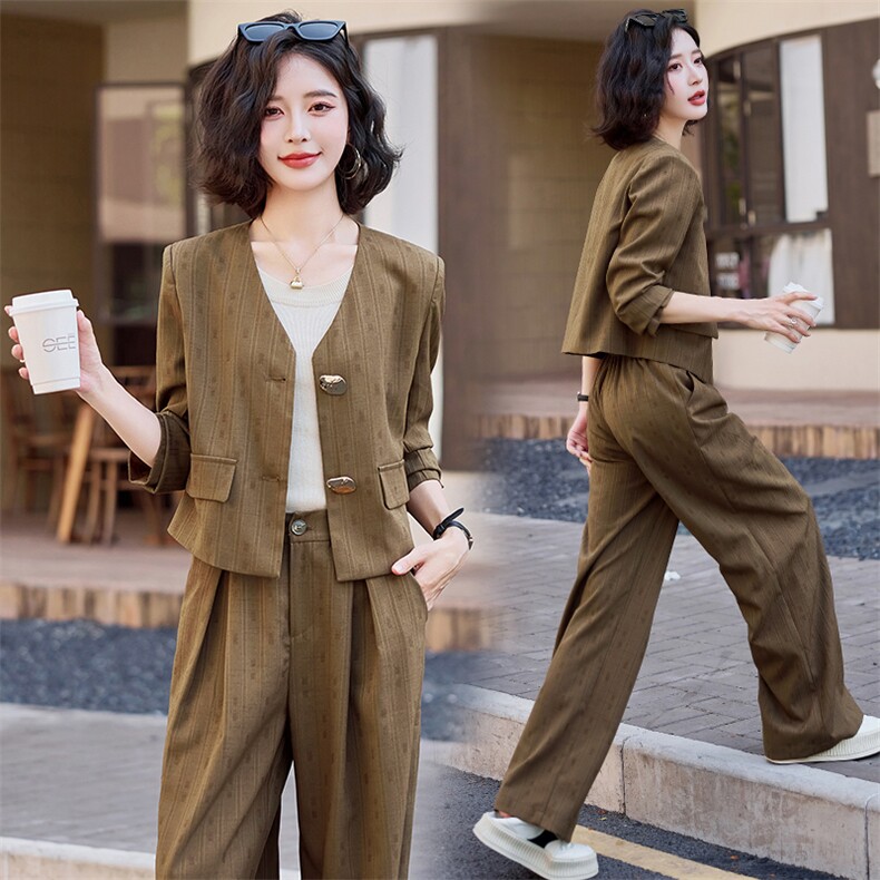 欧货气质简约高级套装裤潮2025年春新款女洋气减龄显瘦职业两件套图片