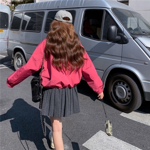 高级小众户外风连帽粉色冲锋衣外套女春秋超火好看漂亮短夹克上衣图片