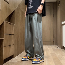 军绿色