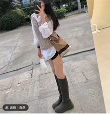 针织马甲女背心秋冬新款宽松无袖外搭v领坎肩复古马夹，女装T恤，半城羊绒
