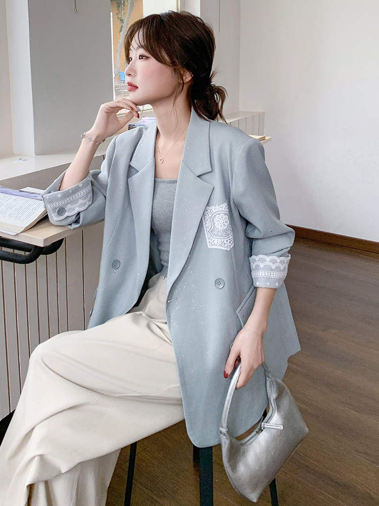 蓝色蕾丝拼接休闲西装外套女减龄百搭气质小西服高级感独特温柔风,女装西装,素月