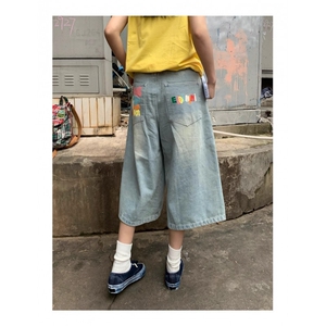 小众彩色字母印花牛仔短裤男夏潮流复古街头百搭宽松阔腿七分裤图片