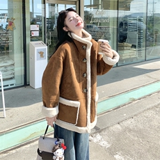 减龄两面穿咖色皮毛一体外套女冬季2025新款羊羔毛小个子加厚棉服，女装羊羔毛/颗粒绒，秀美人生