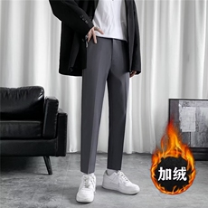 深灰色