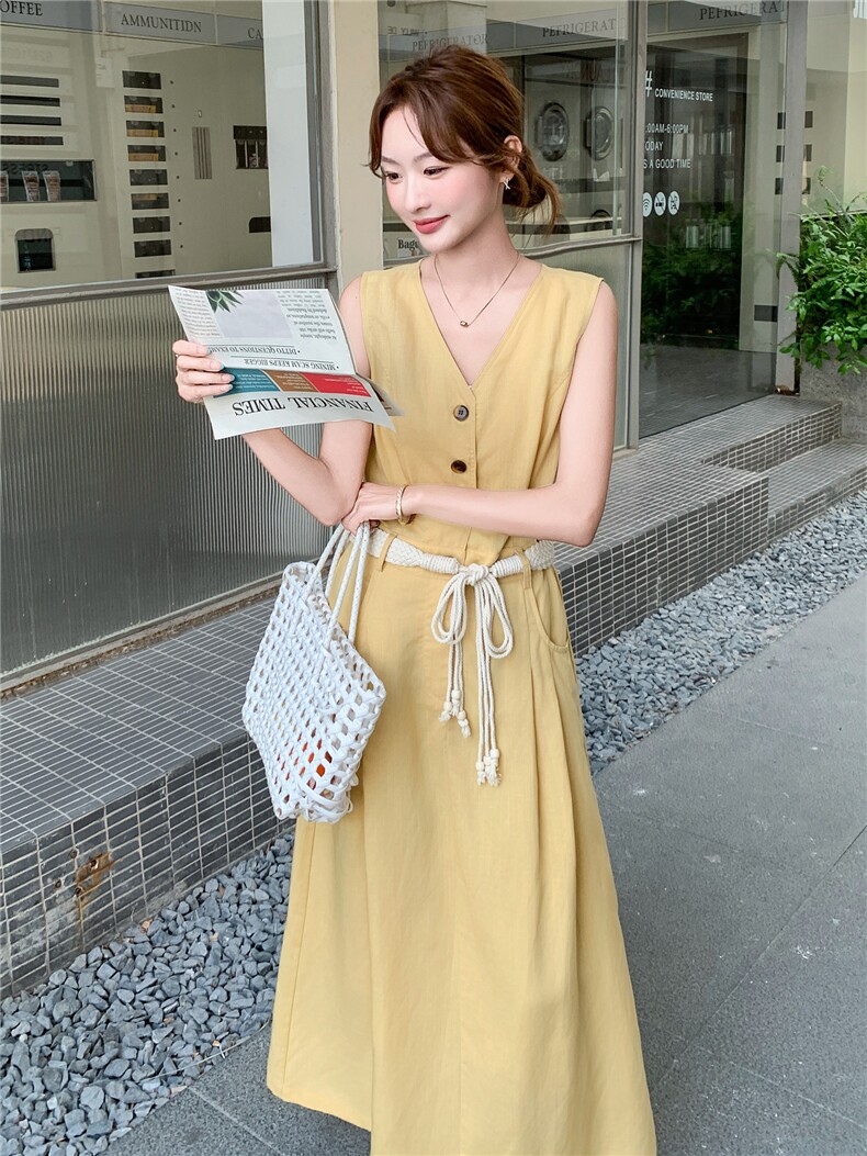 韩系简约白色无袖连衣裙2025夏季新款超好看高级感气质显瘦长裙女,女装连衣裙,尚娜萱