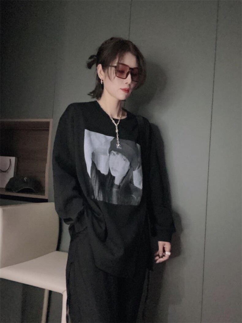 美女开叉大版T，其它，可纳奇