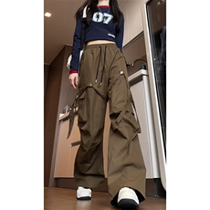 深咖色