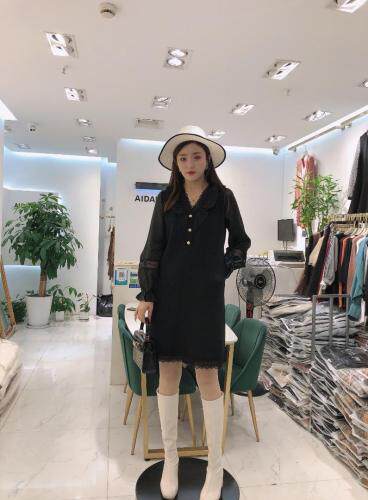 【现货】V领木耳边针织连衣裙，女装连衣裙，艾丹迪蔓