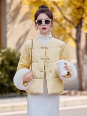 现货2026新中式时尚气质优雅真狐狸毛印花盘扣白鹅绒羽绒服，女装羽绒服，卡杰菲