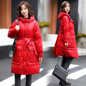 羽绒服女高端长款连帽亮面白鸭绒90绒羽绒服冬图片