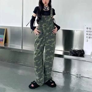 时尚小众复古设计宽松迷彩背带裤工装街头ins新款直筒休闲连体图片