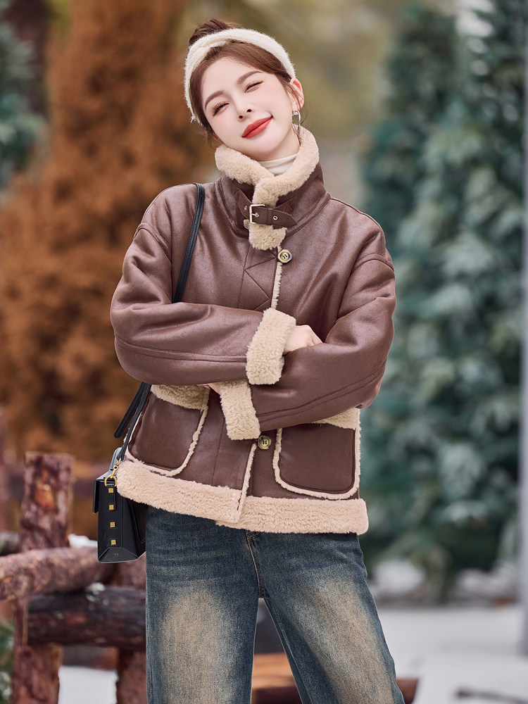 时尚百搭皮毛一体外套女冬季保暖显瘦短款仿羊羔毛大衣,女装毛呢外套,微微衣阁