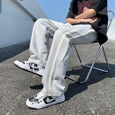 灰色