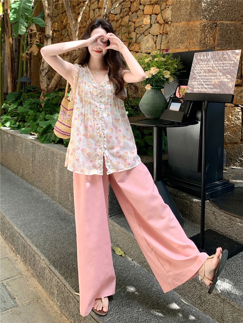 夏日少女风套装2026新款韩式碎花木耳边背心宽松阔腿裤两件套裤,女装套装/套裙,冬木谷雨