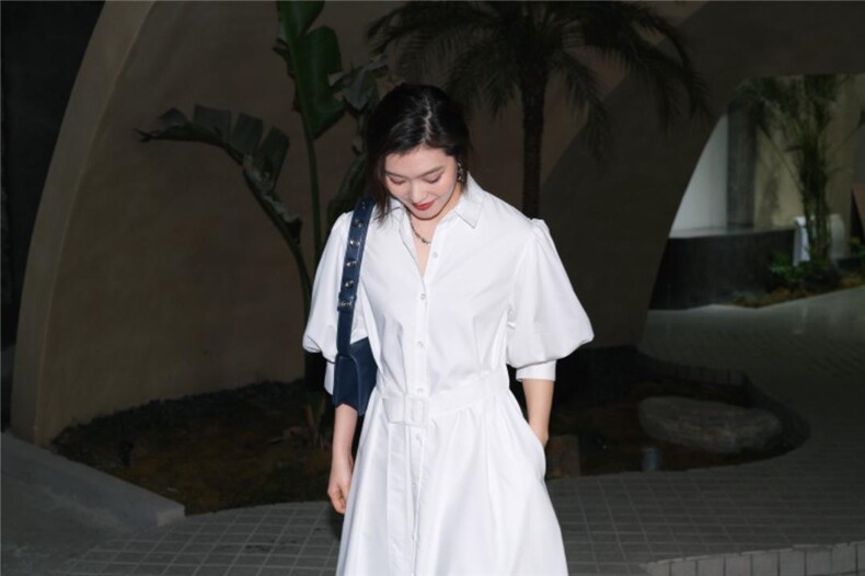 【现货】夏季新款韩版纯色连衣裙，女装连衣裙，易霏金熙