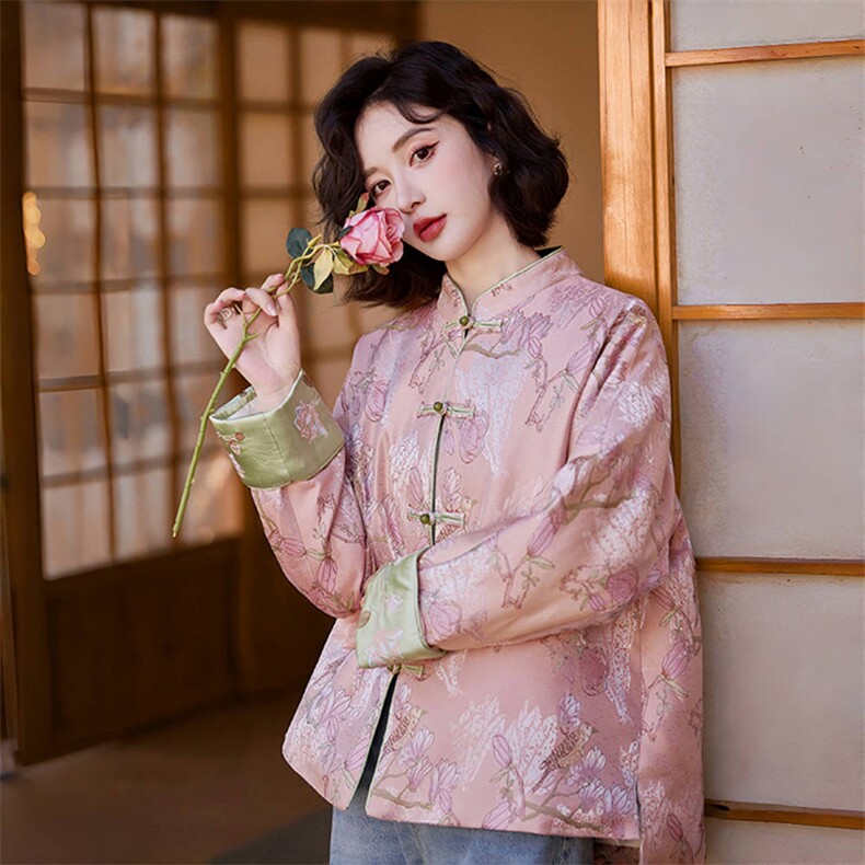 粉色新中式羽绒服女冬新款小个子复古盘扣刺绣白鸭绒外套,女装羽绒服,水衣源