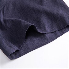 藏青色