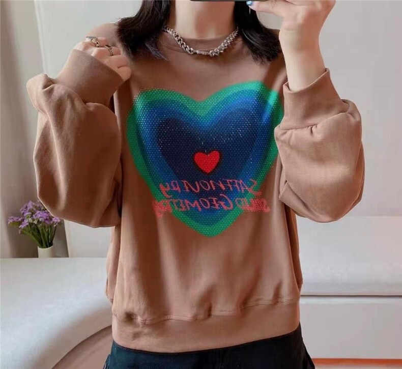 重工爱心卫衣，女装卫衣/绒衫，玫丽梦