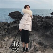 纯色2020冬季新款中长款休闲时尚舒适宽松配棉衣连帽配仿真毛领，女装棉衣/棉服，柒柒家