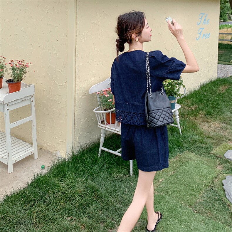 深蓝色减龄牛仔套装女2025夏季新款韩版泡泡袖上衣显瘦短裤两件套,女装套装/套裙,维壹