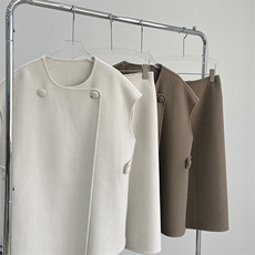 2025年夏季长裙两件套纽扣无袖翻领时尚百搭简约大方，女装套装/套裙，蒙绒特