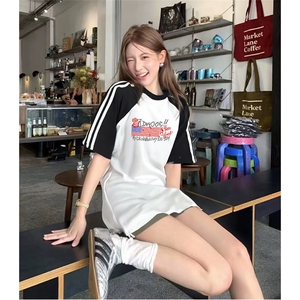 抖音得物品质二开240克宽松纯棉美式潮牌插肩三杠织带短袖T恤图片