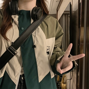 户外山系冲锋衣外套男女拼色连帽潮流情侣青少年工装休闲C386-70图片