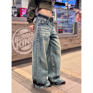 覆古性感水洗牛仔裤在秋天的妇女宽松修身看的弯刀裤图片