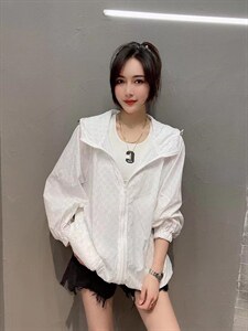 新款时尚休闲小英文字母连帽防晒衣,其它,L·H·X