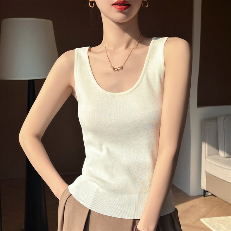 2024年秋季时尚气质百搭简约显瘦套头背心，女装背心吊带，庆大羊绒
